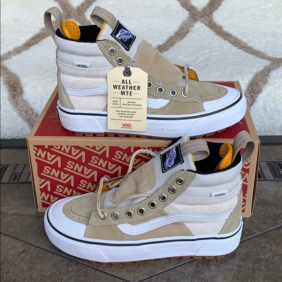 Vans Shoes - VANS SK8-Hi Mte 2.0 Dx Cornstalk/Turtledove WMNS